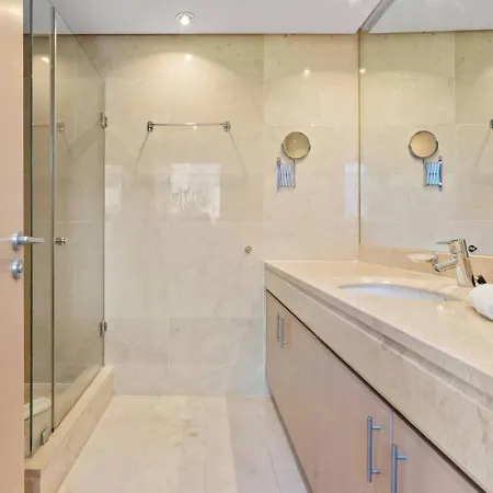 Lejlighed Relaxing In Bel-air With Shared Pool - Minutes From The